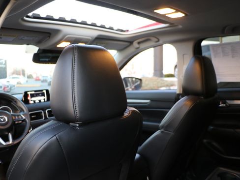 Used 2020 MAZDA CX-5 Touring image 11