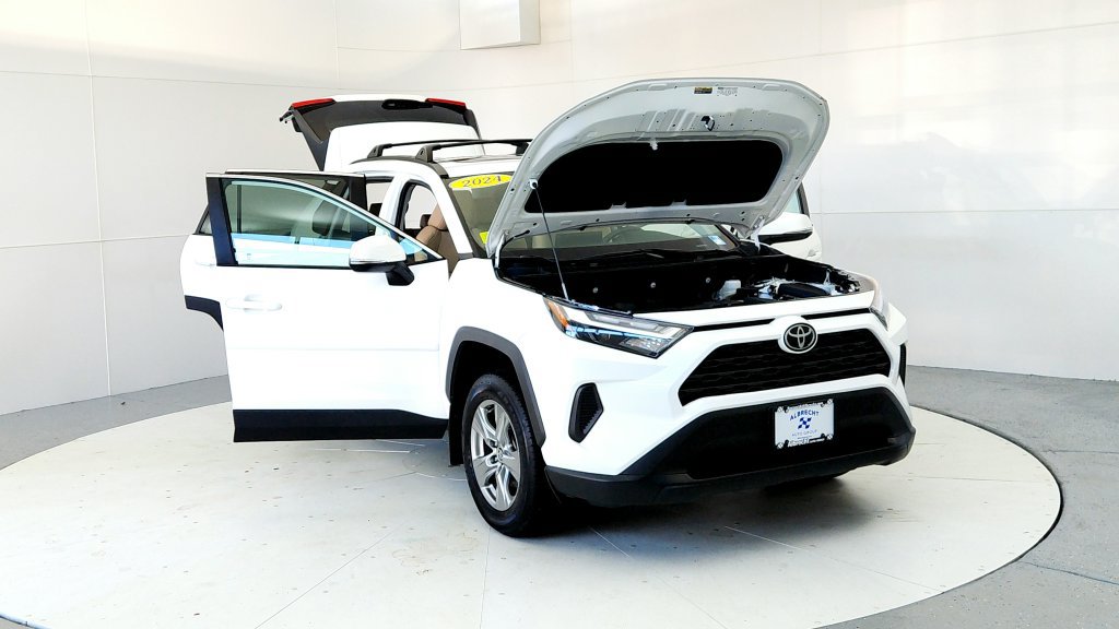 Certified 2024 Toyota RAV4 XLE w/ Convenience Package AWD/4WD image 9