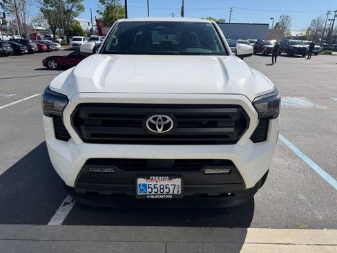Used 2026 Toyota Tacoma SR5 image 2