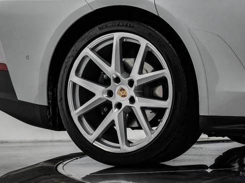 Used 2025 Porsche Panamera w/ Premium Package image 88