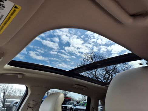 Used 2016 Lincoln MKX Reserve w/ Climate Package image 8