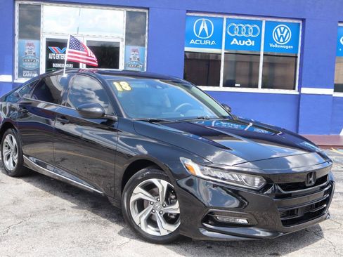 Used 2018 Honda Accord EX image 4