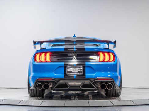 Used 2022 Ford Mustang Shelby GT500 w/ Carbon Fiber Track Pack RWD image 53