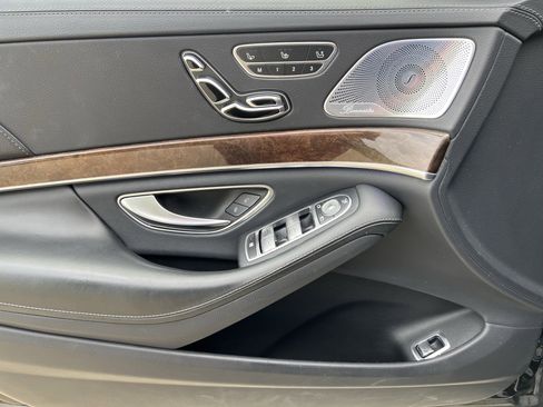 Used 2019 Mercedes-Benz S 560 Sedan image 14