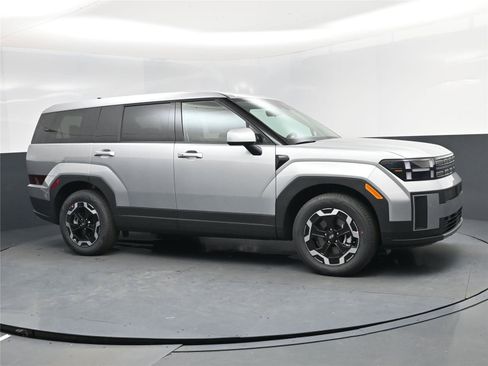 New 2026 Hyundai Santa Fe SE image 2