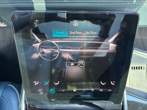Used 2025 Cadillac Escalade IQ Luxury 2 w/ LPO, Premium Carpet Package AWD/4WD image 45