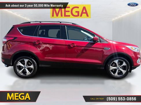 Used 2018 Ford Escape SEL AWD/4WD image 16