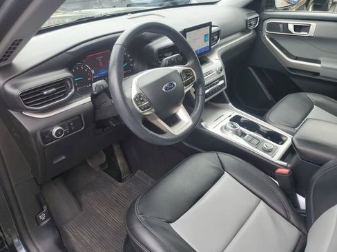 Certified 2023 Ford Explorer XLT w/ Equipment Group 202A AWD/4WD image 14