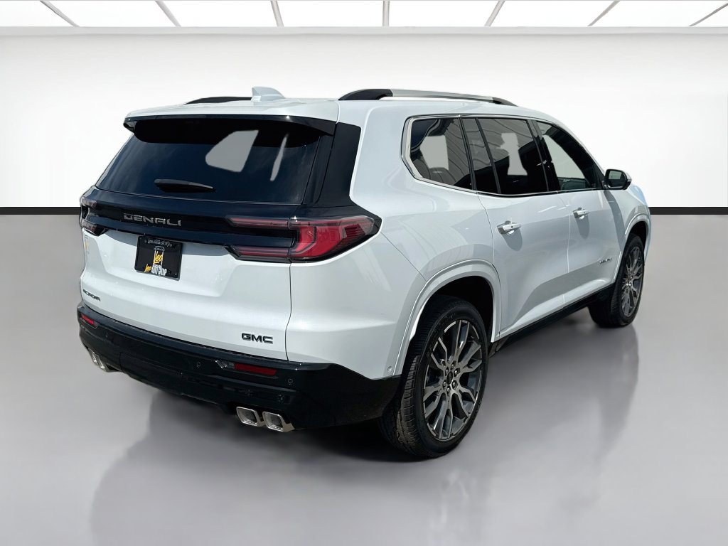 New 2027 GMC Acadia Denali Ultimate w/ LPO, Black Badging Package FWD image 5