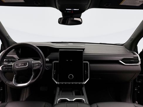 Used 2024 GMC Acadia Elevation image 14