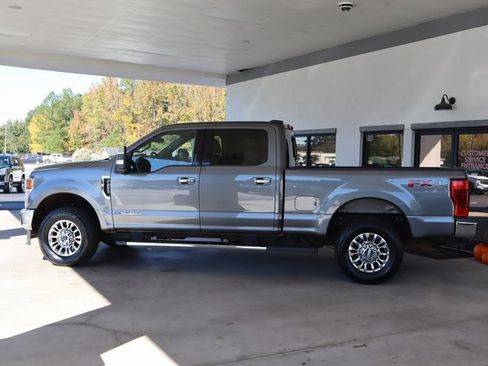 Used 2022 Ford F250 Lariat w/ Lariat Ultimate Package image 2