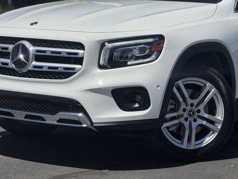 Used 2020 Mercedes-Benz GLB 250 4MATIC image 3