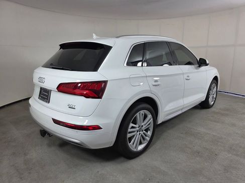 Used 2018 Audi Q5 Prestige w/ Prestige Package AWD/4WD image 4