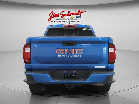 Used 2023 GMC Canyon Elevation w/ Elevation Premium Package AWD/4WD image 4