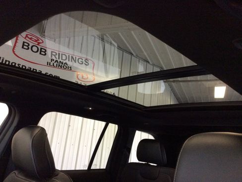 New 2025 Jeep Grand Cherokee Limited w/ Black Appearance Package image 18