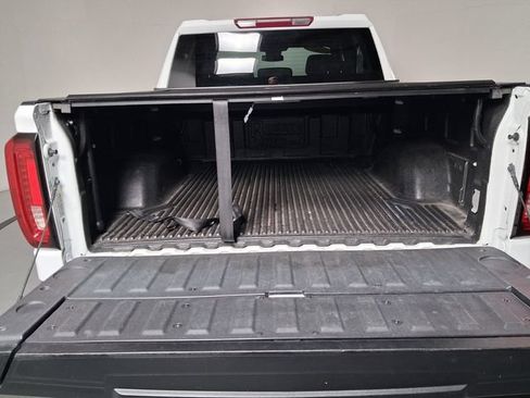 Certified 2022 GMC Sierra 1500 SLT w/ SLT Convenience Package AWD/4WD image 14