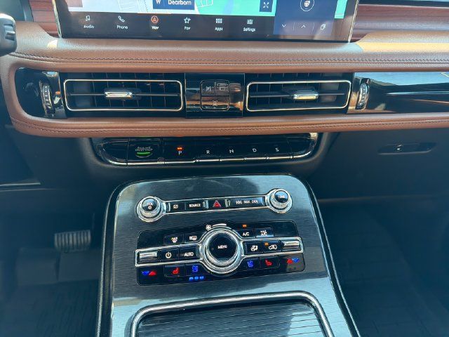 Certified 2023 Lincoln Nautilus Reserve AWD/4WD image 20