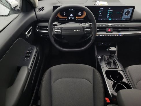 Used 2025 Kia K4 FWD image 22