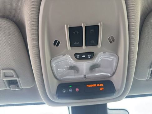 Used 2025 Buick Encore GX Sport Touring w/ Experience Buick Package FWD image 35