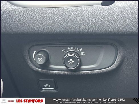 Used 2023 GMC Terrain SLE w/ Driver Convenience Package image 27