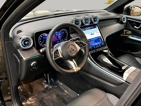 Used 2026 Mercedes-Benz GLC 300 4MATIC image 18