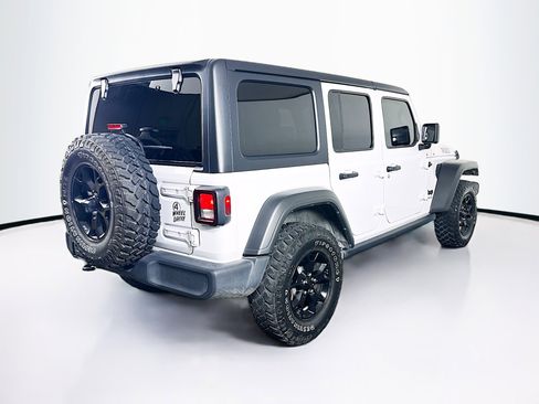 Used 2022 Jeep Wrangler Willys image 9