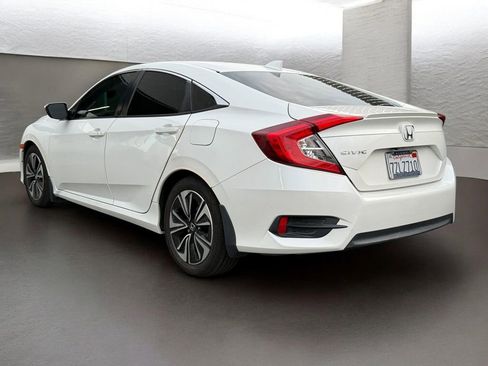 Used 2017 Honda Civic EX-L image 15