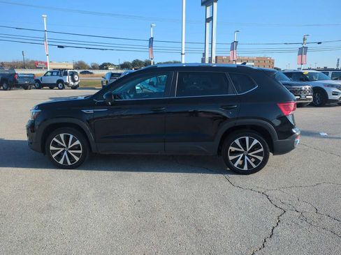 Used 2024 Volkswagen Taos SE image 5