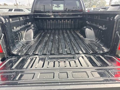 Used 2019 Chevrolet Colorado LT w/ LT Convenience Package image 10