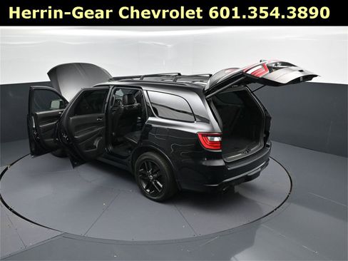 Used 2023 Dodge Durango GT image 2