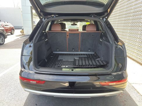 Used 2020 Audi Q5 2.0T Premium w/ Convenience Package image 9