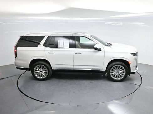 Used 2022 Cadillac Escalade Premium Luxury AWD/4WD image 59