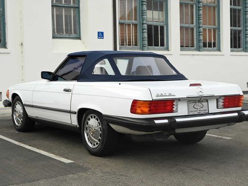 Used 1989 Mercedes-Benz 560 SL image 12