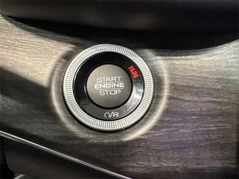 Used 2023 Jeep Grand Cherokee Overland image 10