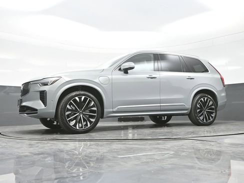 New 2026 Volvo XC90 T8 Ultra w/ Protection Package Premier AWD/4WD image 11