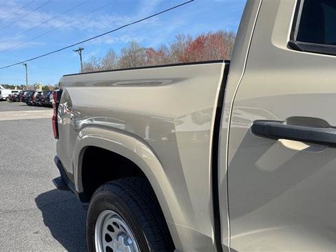 Used 2023 Chevrolet Colorado W/T image 28