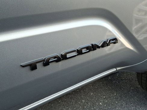 New 2025 Toyota Tacoma TRD Sport image 5