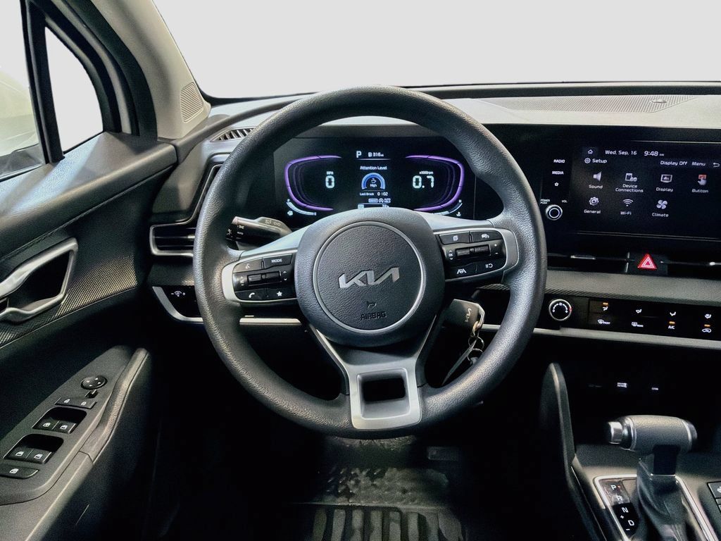 Used 2023 Kia Sportage LX AWD/4WD image 23