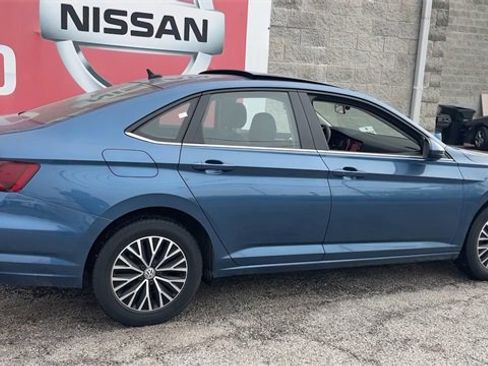 Used 2020 Volkswagen Jetta SE image 4