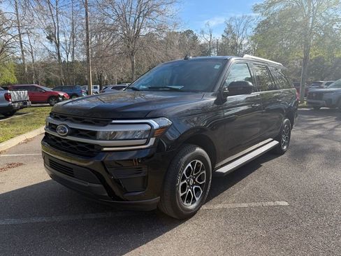 Used 2024 Ford Expedition Max XLT image 1