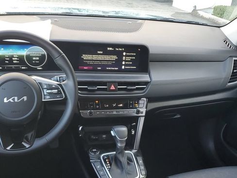 Used 2025 Kia Seltos EX FWD image 14