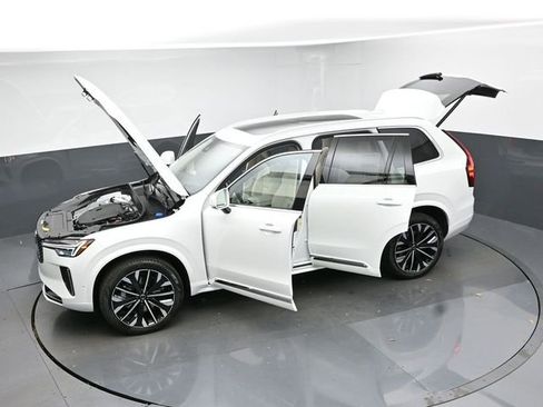 New 2026 Volvo XC90 B6 Ultra w/ Protection Package Premier image 53