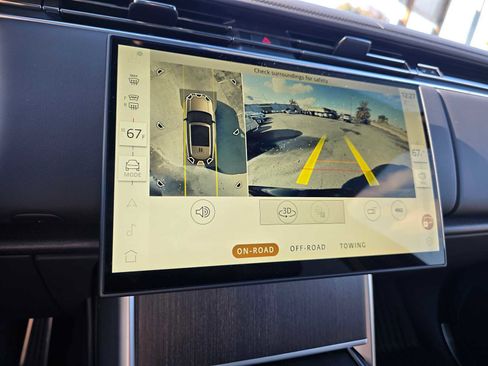 New 2025 Land Rover Range Rover SE image 29
