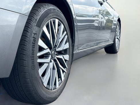 Used 2023 Nissan Altima 2.5 SV FWD image 9