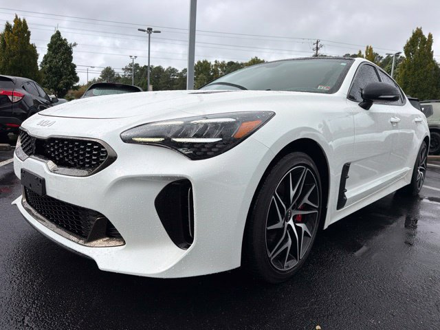 Used 2023 Kia Stinger GT-Line w/ Sun & Sound Package AWD/4WD image 2
