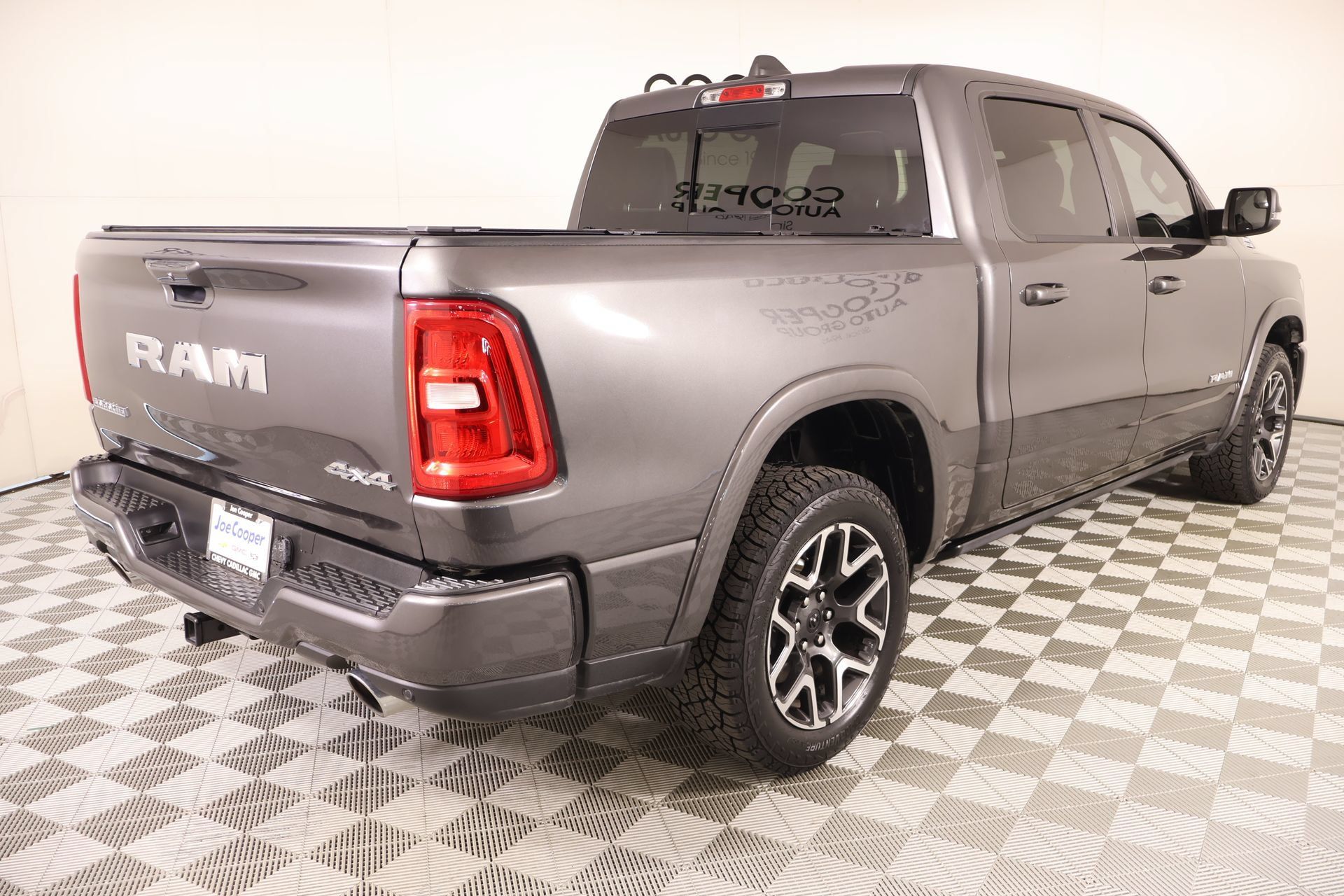 Used 2025 RAM 1500 Laramie w/ Laramie Southwest Edition AWD/4WD image 23