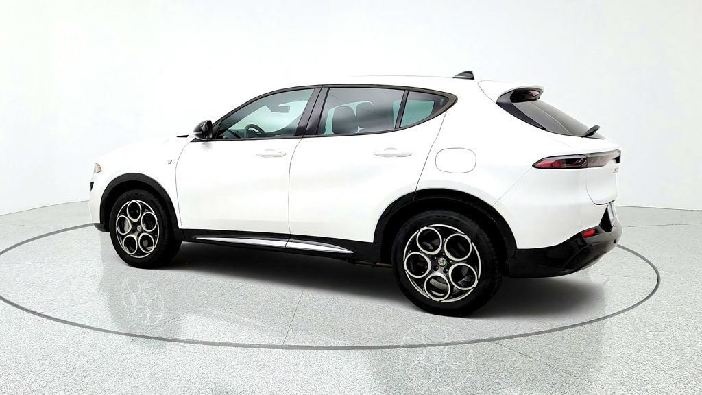 Used 2024 Alfa Romeo Tonale Ti AWD/4WD image 7