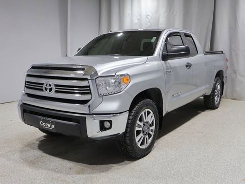 Used 2016 Toyota Tundra SR5 w/ SR5 Upgrade Package AWD/4WD image 7