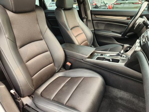 Used 2022 Honda Accord Sport image 14