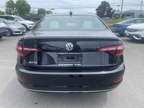 Used 2019 Volkswagen Jetta SEL FWD image 4